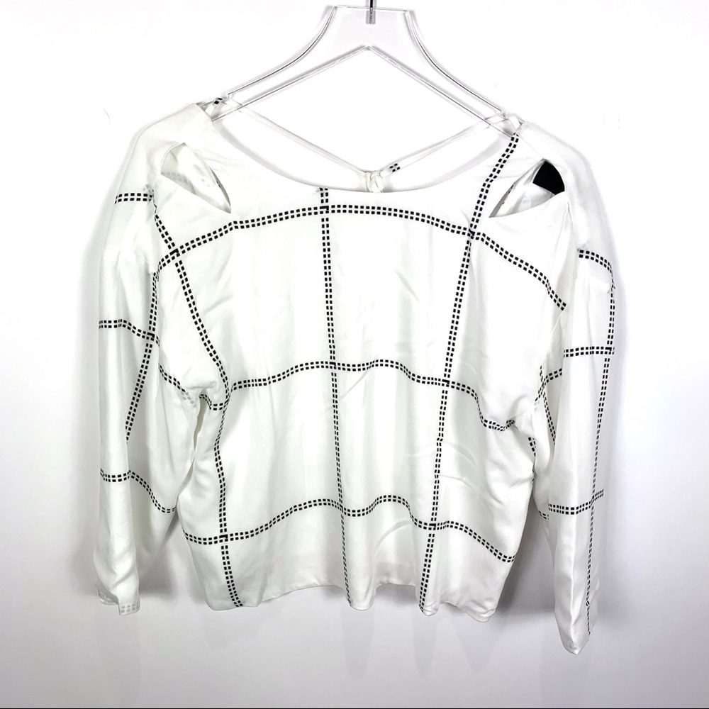 Line & Dot grid pattern blouse white